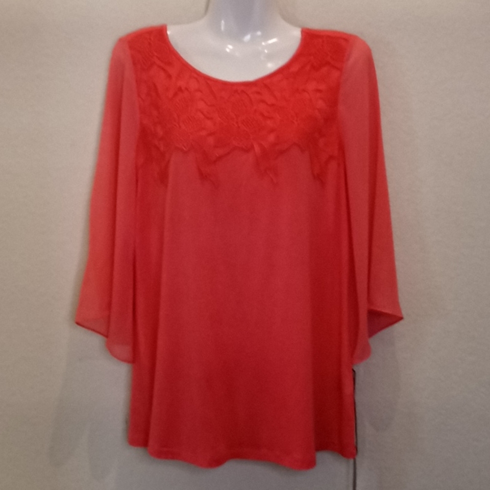 DG2 Diane Gilman Floral Applique Knit Top